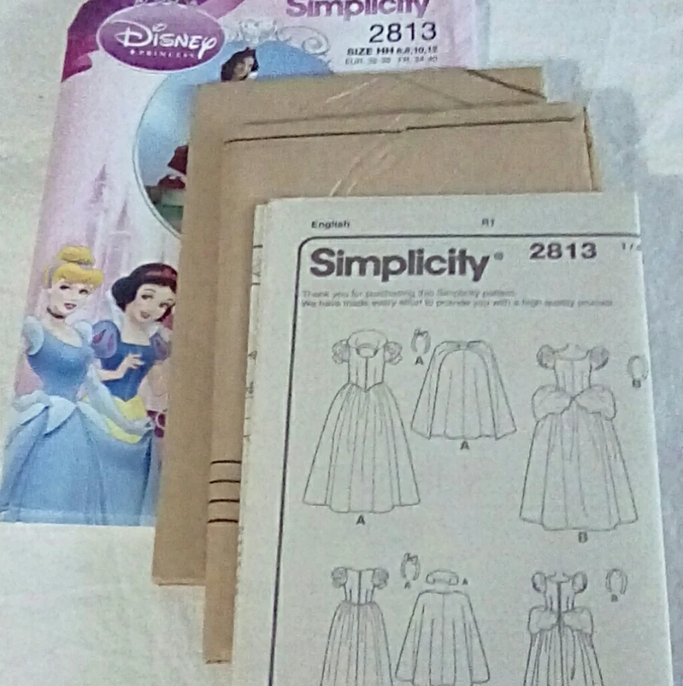 Simplicity 2813 Disney Princess Cinderella Snow White sz 6-12